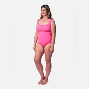 Une Piece Classic Square Neck One Piece in Pink 18 A15